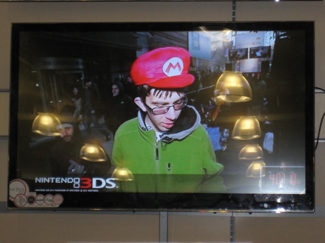 nintendo-3ds-launch-event-mario-dude