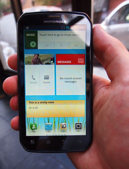 motorola-photon-4g-screen-vertical