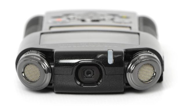 Olympus LS-20M top mics and lens