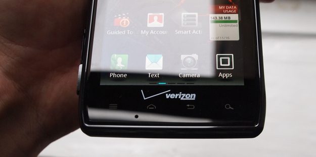 motorola-droid-razr-button-detail