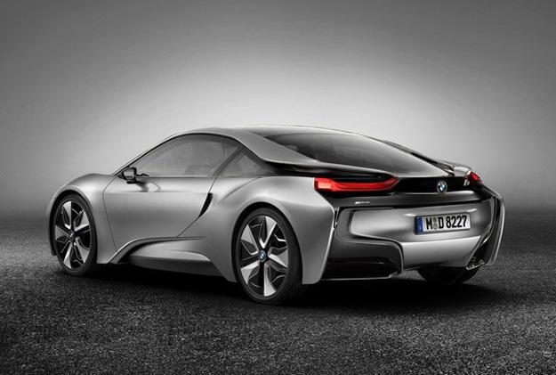 bmw-i8-rendering-rear-3-4