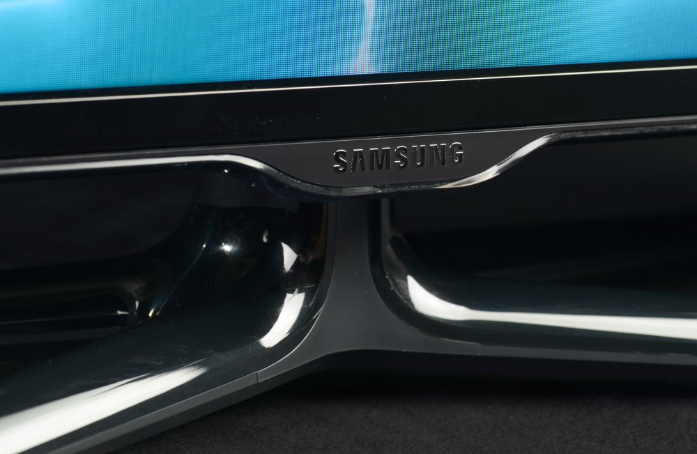 Samsung UN46ES6500 review stand