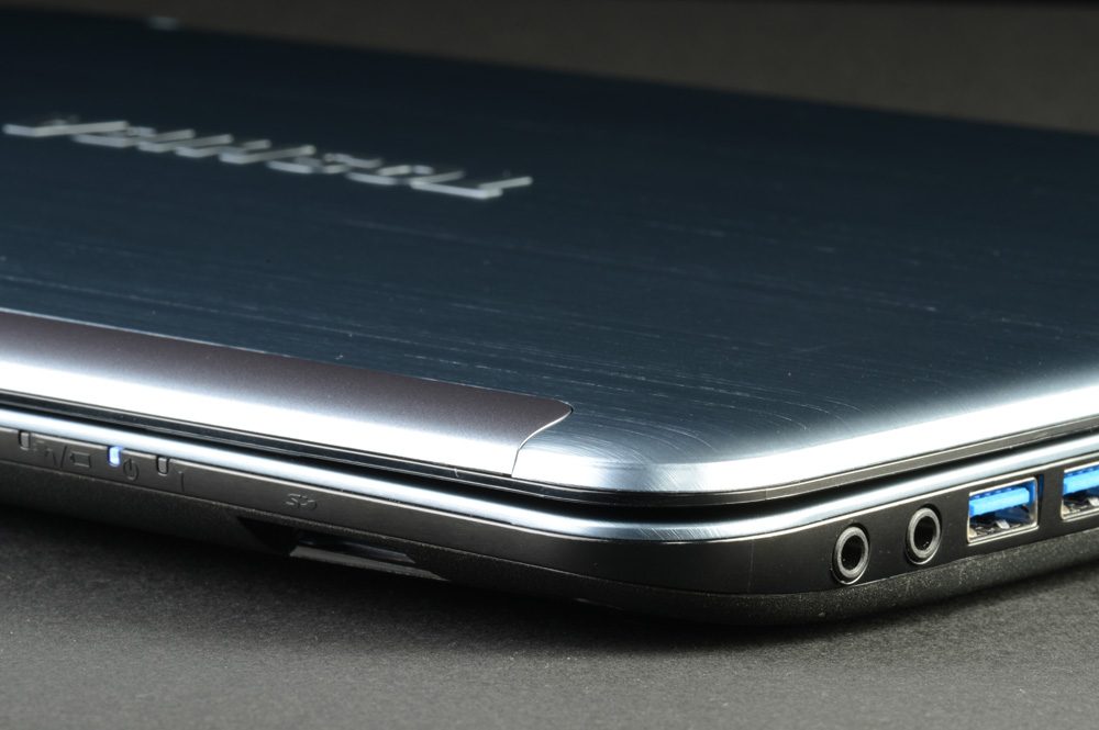 Toshiba Satellite S955 review lid closed