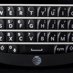 BlackBerry Q10 review bottom keyboard