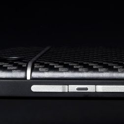 BlackBerry Q10 review macro front profile