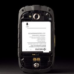 kyocera torque review phone back cover off