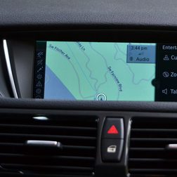 2013 BMW X1 infotainment navigation map