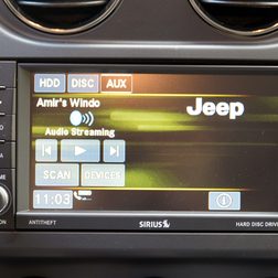 2013 jeep compass tech audio streaming