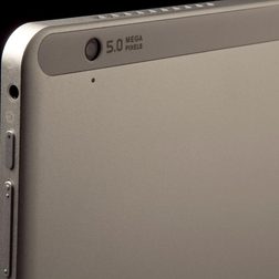 Acer Aspire P3 review back upper corner