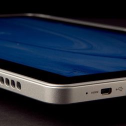 Acer Aspire P3 review case stand
