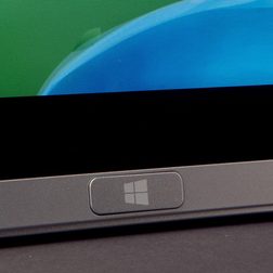 Acer Aspire P3 review start button