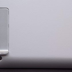 Acer Aspire S7 392 6411 bottom back corner