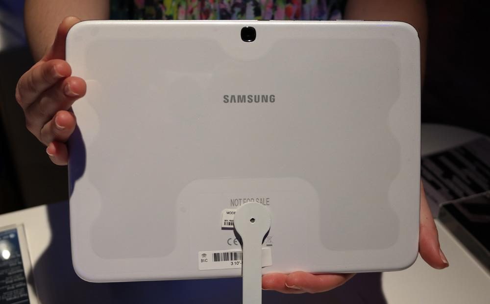 Galaxy Tab 3 10.1 back