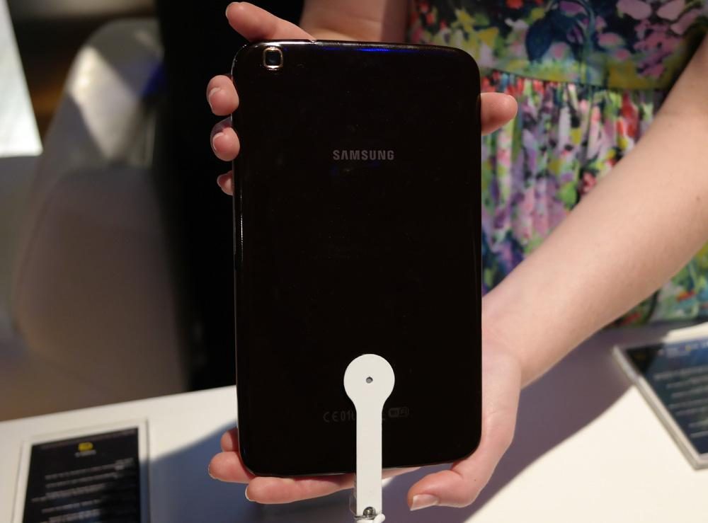 Galaxy Tab 3 8.0 back