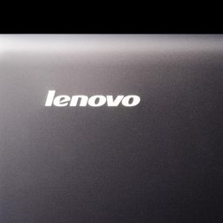 Lenovo ideapad U340 top back corner
