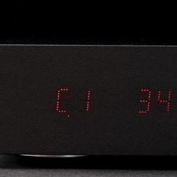 NuForce Amp review front indicators