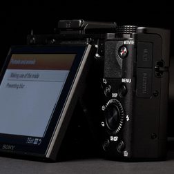Sony Cyber shot RX100 II screen back angle