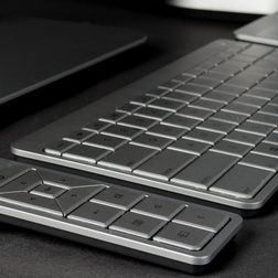 Vizio All in One Touch 24 review keyboard angle