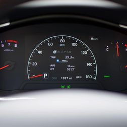 2014 Kia Cadenza interior instrument panel