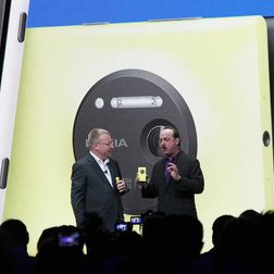 nokia lumia 1020 may put the compact point and shoot to rest stephen elop press announcement