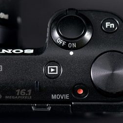 Sony NEX 5T top shutter controls