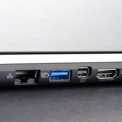 Acer Aspire V7 482PG 9884 ports