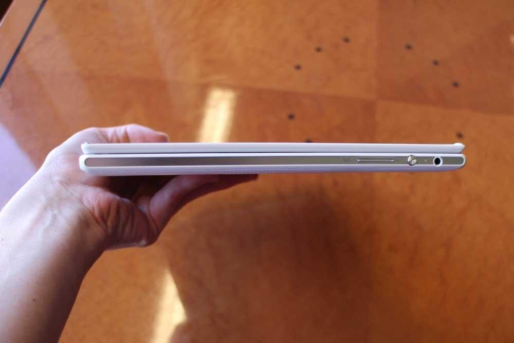 sony unleashes two windows 8 tablets the vaio tap 11 and 21 side dt