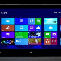 TOSHIBA Satellite Click front start screen