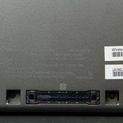 Toshiba Z40 back port
