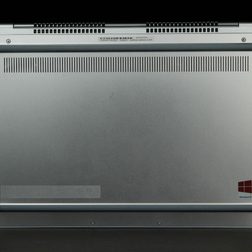 Dell-Inspiron-14-7000-bottom