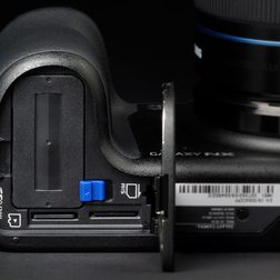 Samsung Galaxy NX microS