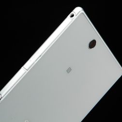Sony-Xperia-Z-Ultra-rear-angle-right