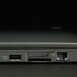 Lenovo Thinkpad X240 left side ports 2