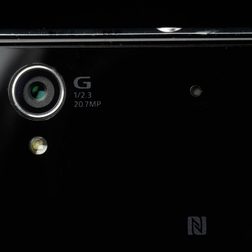 Sony Xperia Z1S review camera lens