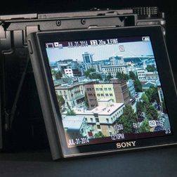 Sony Cybershot RX100 Mark III review rear LCD angle