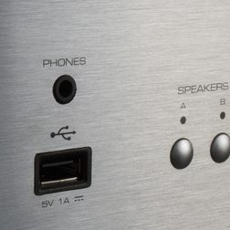 Rotel RA-1570