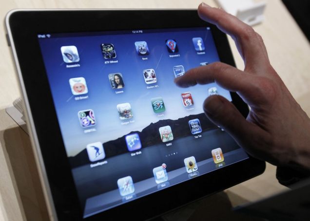 iPad earns title of fastest selling gadget ever