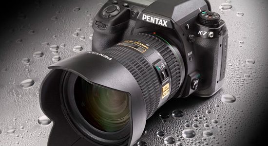 The Pentax K-7 claims to be weather, dust and cold resistant