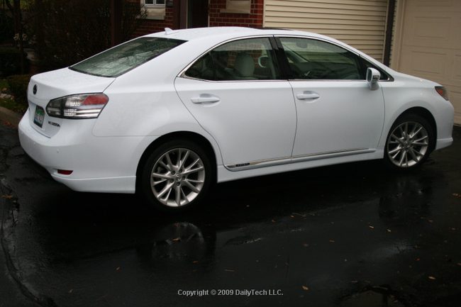 Lexus_250h_side