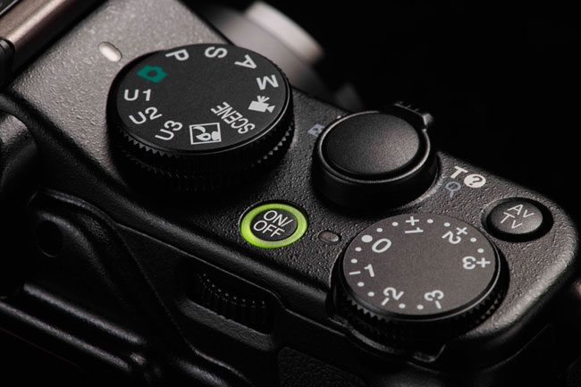 Nikon P7000