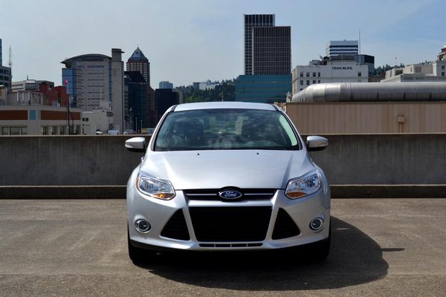2012 Ford Focus SEL Review city