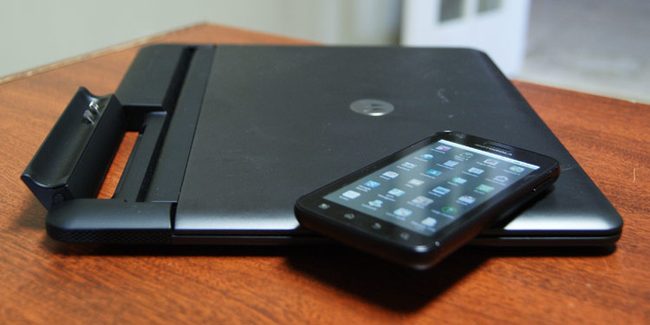 Motorola Atrix 4G and laptop dock