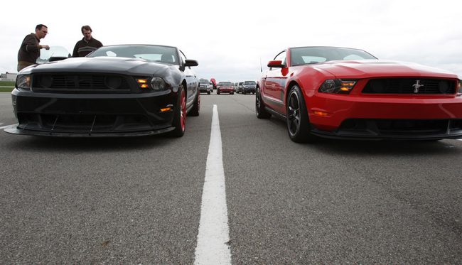 Mustang Boss 302 Standard and Laguna Seca