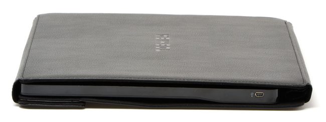 Toshiba 14-inch USB Mobile LCD Monitor Case Side