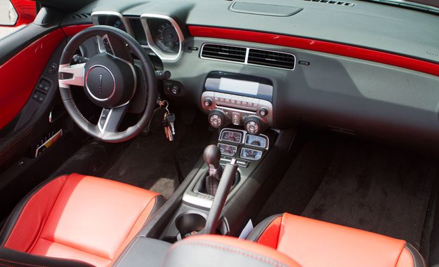 2011 Chevrolet Camaro SS Convertible interior