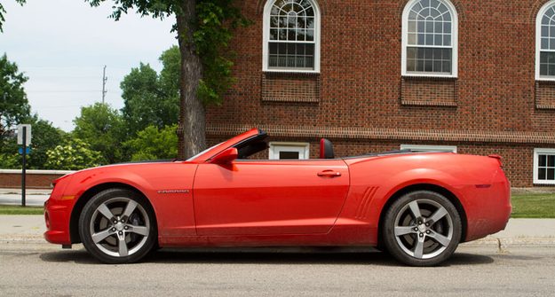 2011 Chevrolet Camaro SS Convertible side profile