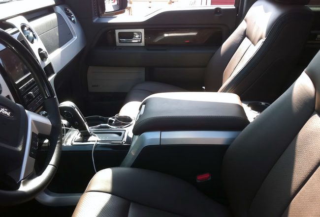 2011-ford-f-150-platinum-interrior