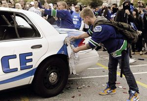 Vancouver Riot, igniting police car