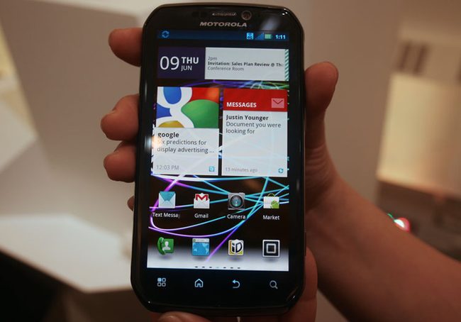 Motorola-Photon-4G-display
