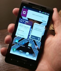 Motorola Droid X2 Screen Design